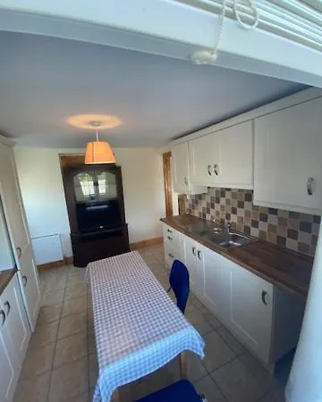 Jmd - Self Catering In The Heart Of The Burren Between Ballyvaughan, Lisdoonvarna, Doolin And Kilfenora In County Clare Ireland *