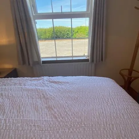 Jmd - Self Catering In The Heart Of The Burren Between Ballyvaughan, Lisdoonvarna, Doolin And Kilfenora In County Clare Ireland * Ballyvaughan