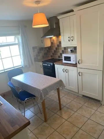 Casa rural Jmd - Self Catering In The Heart Of The Burren Between Ballyvaughan, Lisdoonvarna, Doolin And Kilfenora In County Clare Ireland *